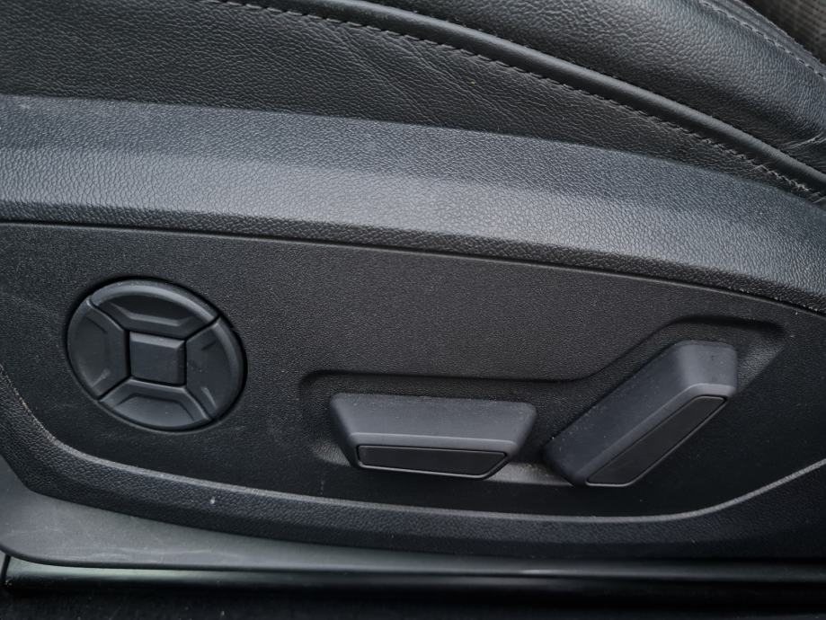 VW Passat Variant 2,0 TDI BMT CONNECT NOVA LINIJA-GODIŠNJA