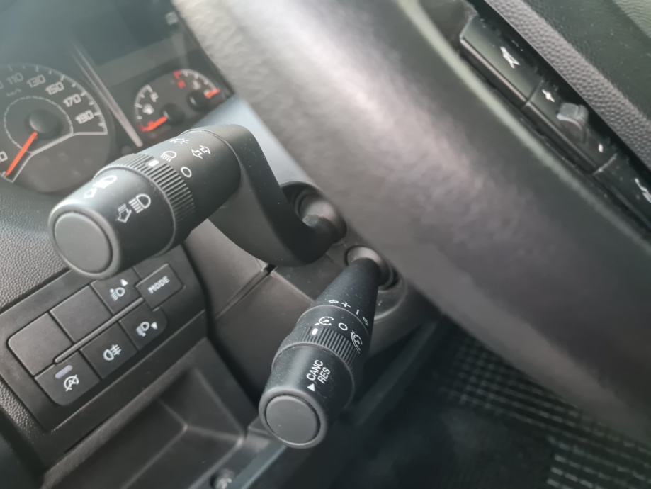 Škoda Octavia Combi 1,6 TDI STYLE AMBITION GREENTECH KLIMA NIJE UVOZ